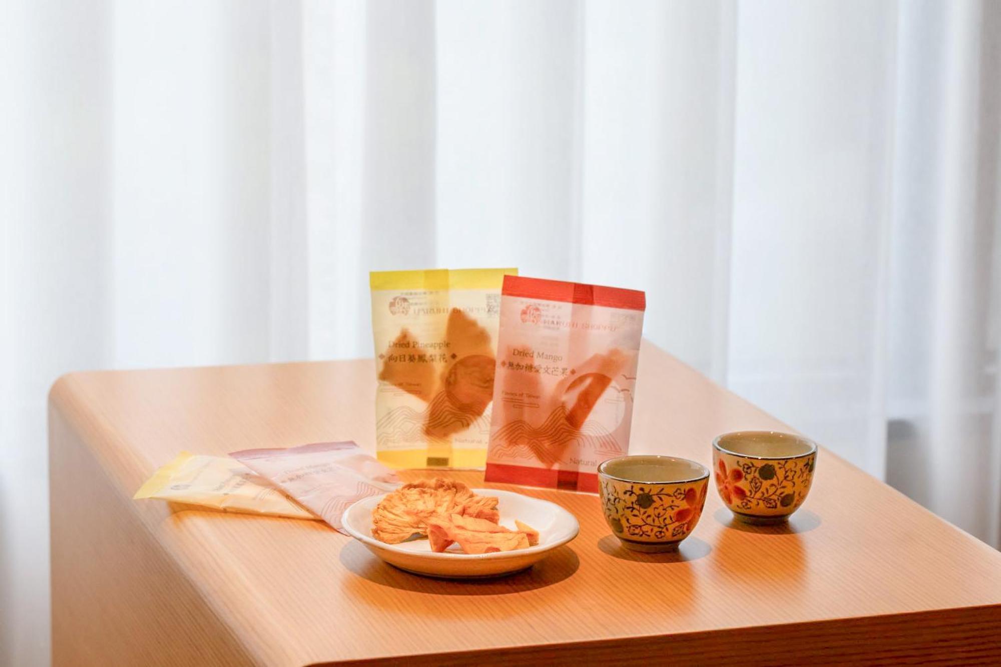 Evergreen Resort Hotel - Jiaosi Jiaoxi Buitenkant foto A Japanese snack
