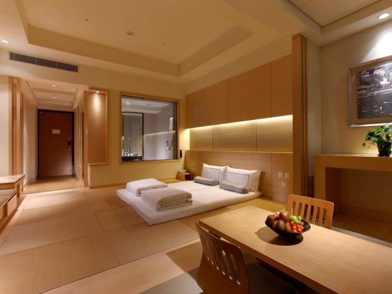 Evergreen Resort Hotel - Jiaosi Jiaoxi Buitenkant foto A room at the hotel